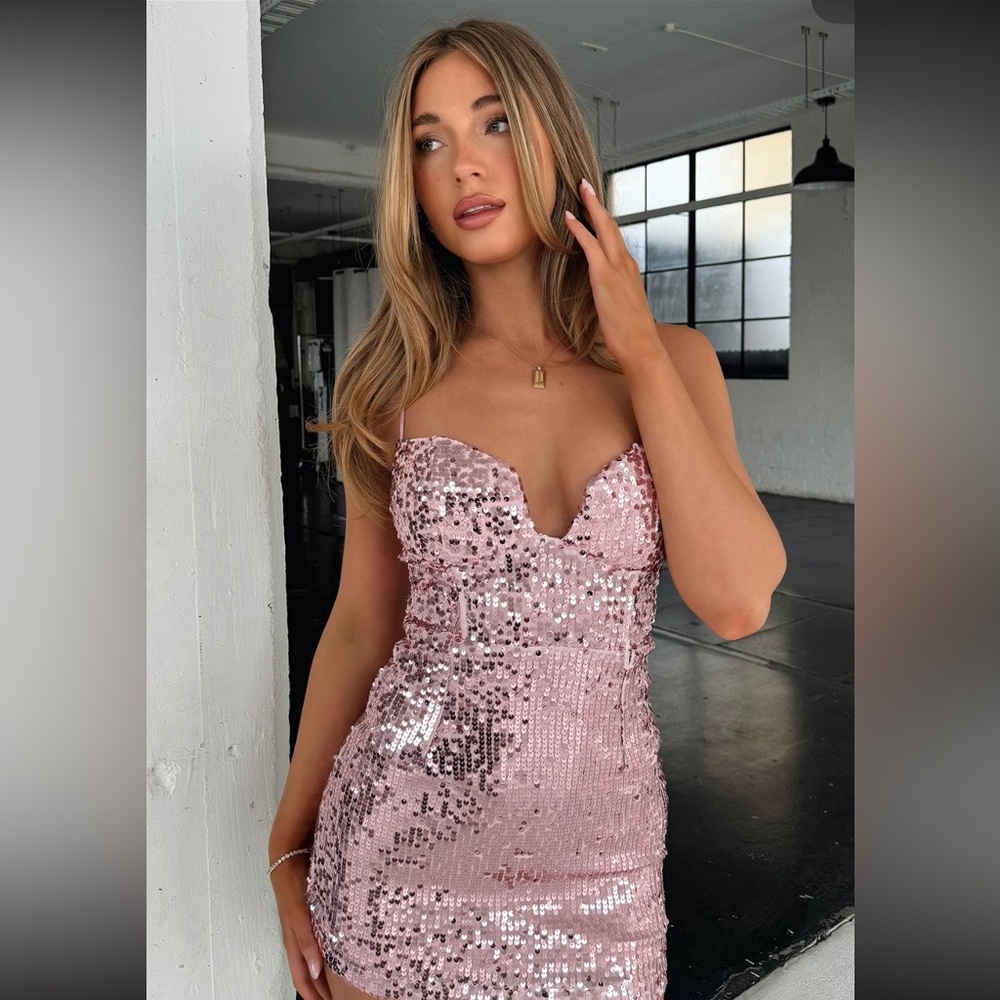 That’s So Fetch Grande Mini Dress in Light Pink